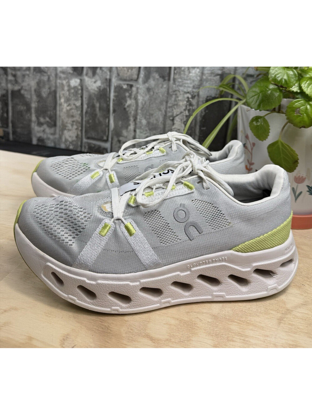 On Cloudsurfer Women’s Gray/White/Green Low Top Lace-Up Logo Mesh Rubber